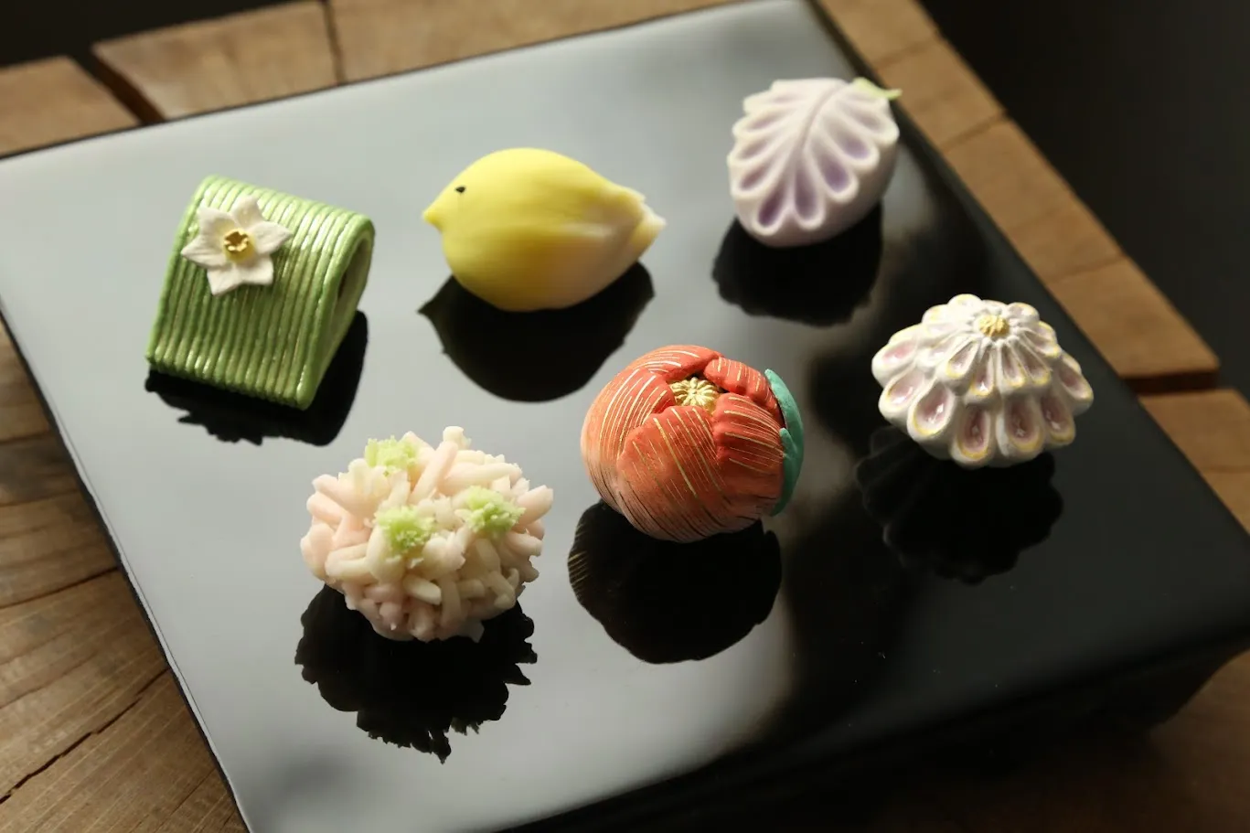 和菓子に截金